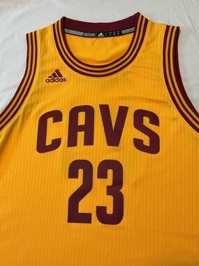 Cleveland Cavaliers James Jersey | Child’s L 14/16
